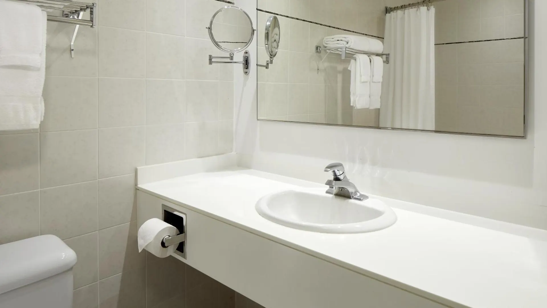 Hotel Ruby Foo'S Montreal